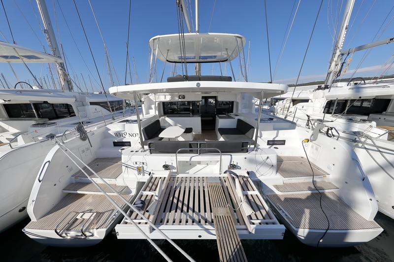 Book yachts online - catamaran - Lagoon 46 - WHY NOT - rent