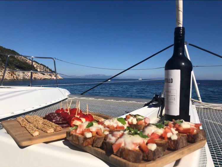 Book yachts online - catamaran - Lagoon 46 - El Marita Brand New 2021 A/C &amp; Generator Skippered - rent