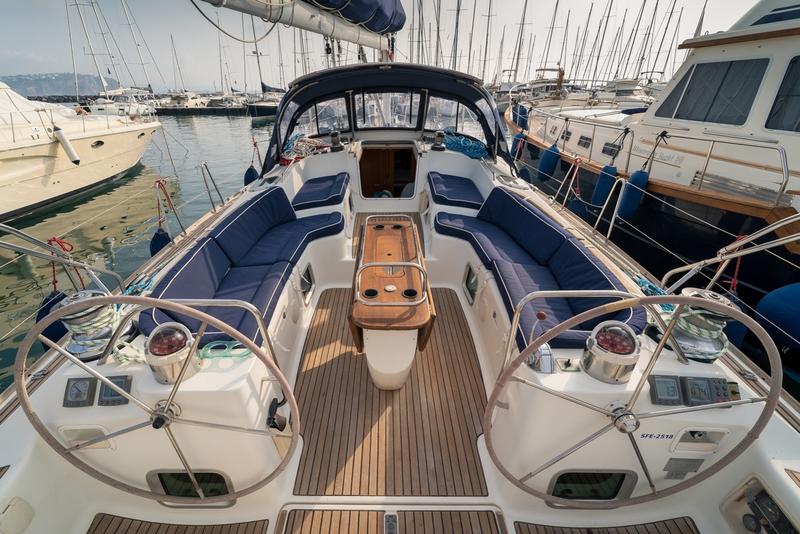 Book yachts online - sailboat - Sun Odyssey 54DS - Vanilla - rent