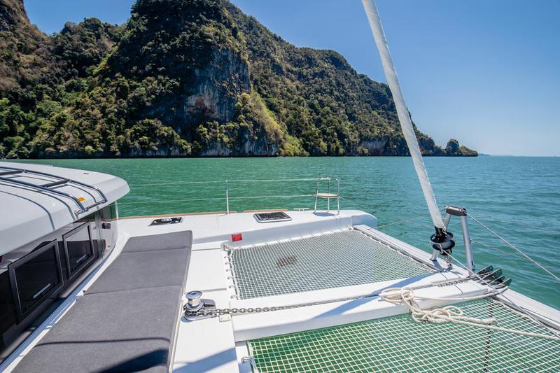 Book yachts online - catamaran - Lagoon 40 - Destiny - rent