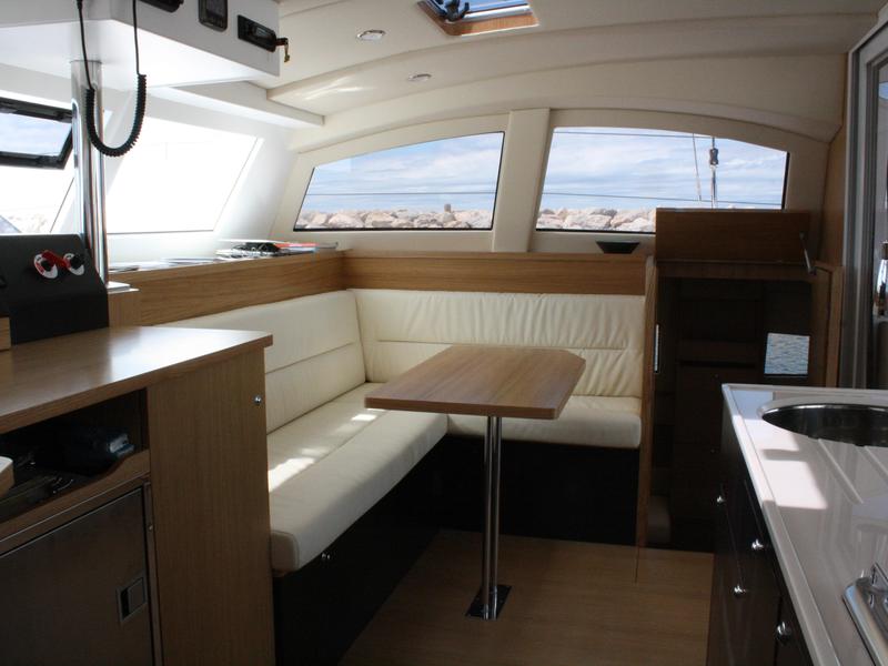 Book yachts online - catamaran - C-CAT 37 - PRES -COM-23-I - rent