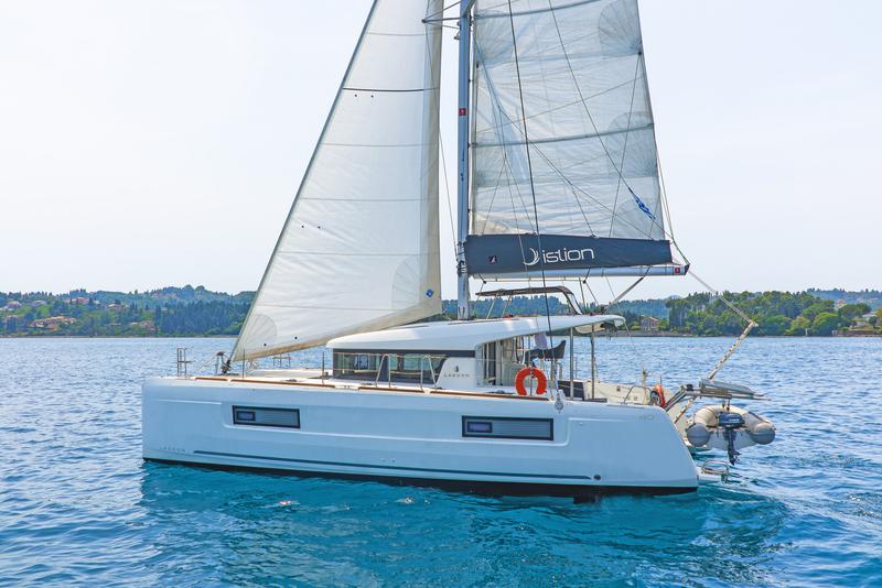 Book yachts online - catamaran - Lagoon 40 - BELLA MARE - rent