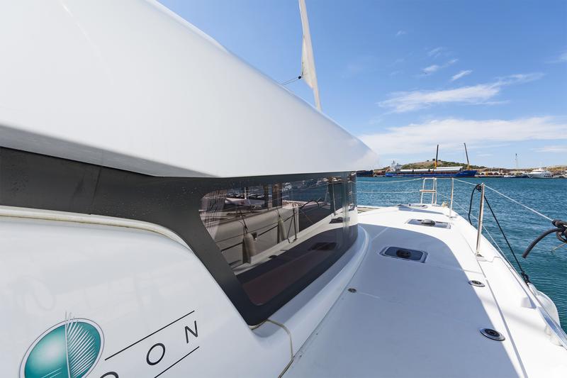 Book yachts online - catamaran - Lagoon 42 A/C &amp; GEN. - BREEZE - rent