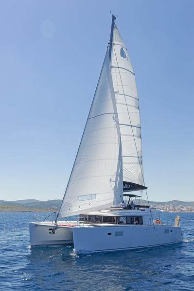 Book yachts online - catamaran - Lagoon 450  Fly A/C &amp; GEN (4 wc) - ALEX JR. - rent