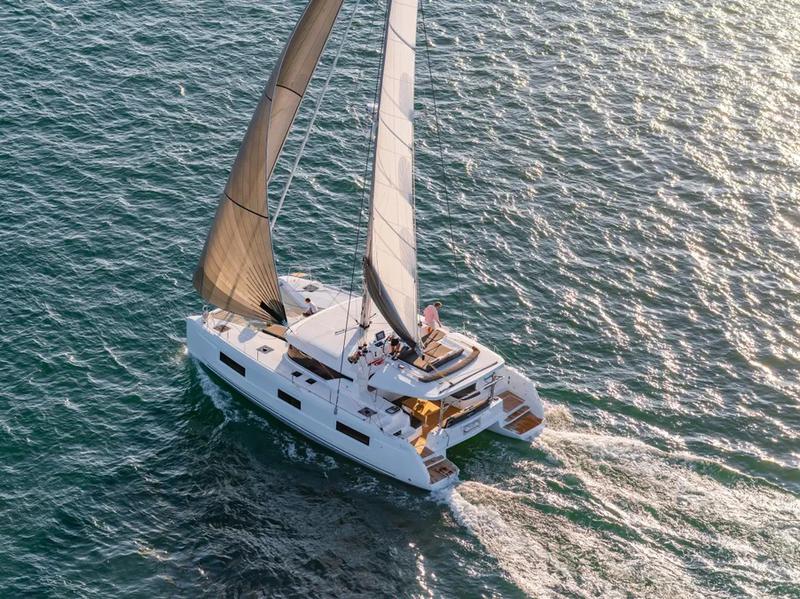 Book yachts online - catamaran - Lagoon 46 (skippered) - Seagal - Deluxe - rent