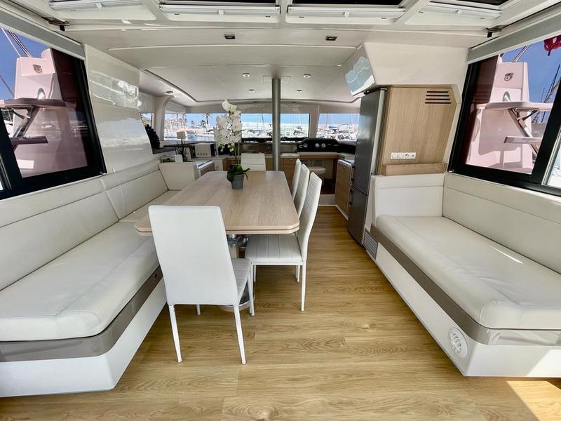 Book yachts online - catamaran - Bali 4.0 - Tesla - rent