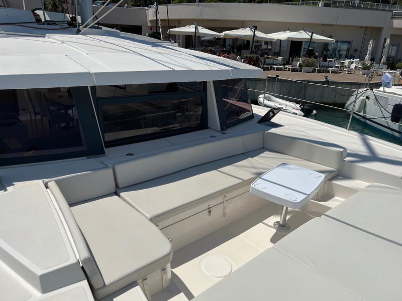 Book yachts online - catamaran - Bali 4.0 - Tesla - rent