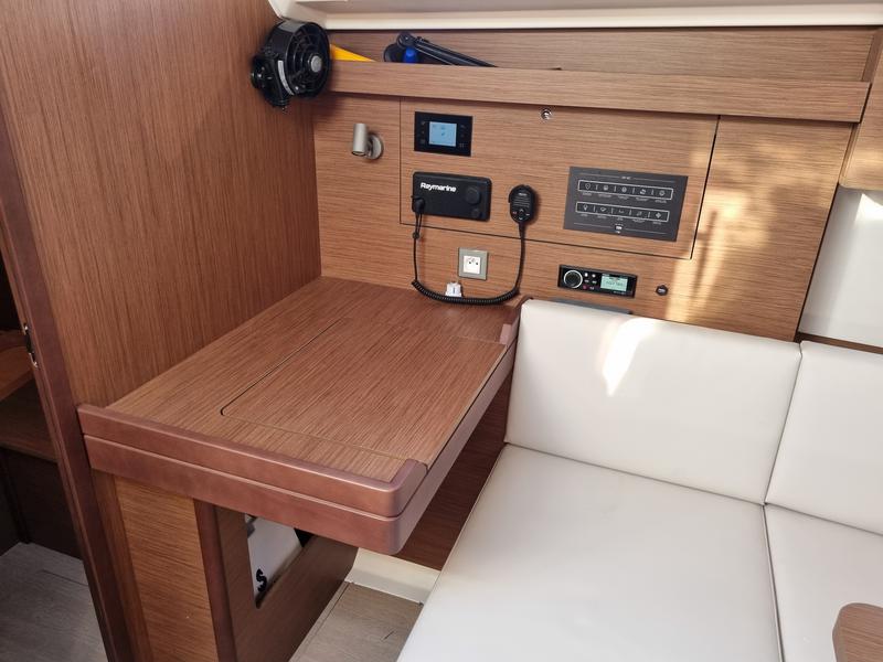 Book yachts online - sailboat - Oceanis 40.1 - Hadar - rent