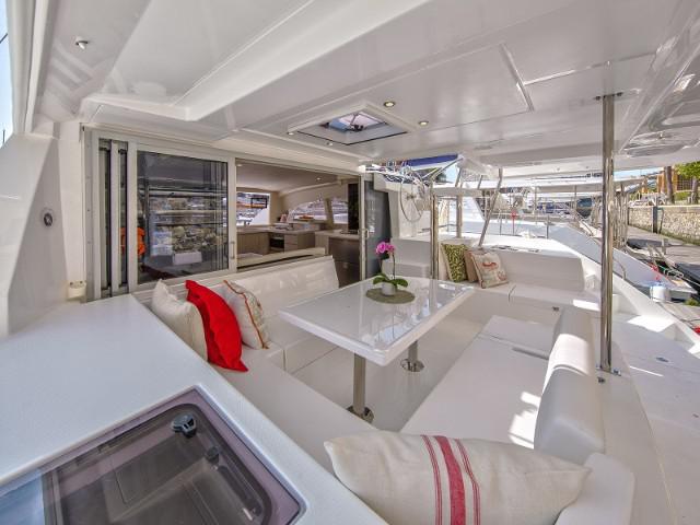 Book yachts online - catamaran - Sunsail 404 - Sunsail 404 (2020) - rent