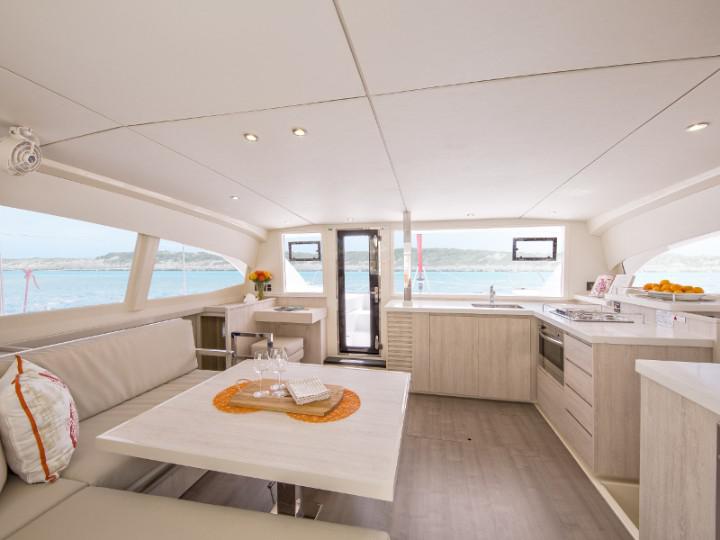 Book yachts online - catamaran - Sunsail 404 - Sunsail 404 (2019) - rent