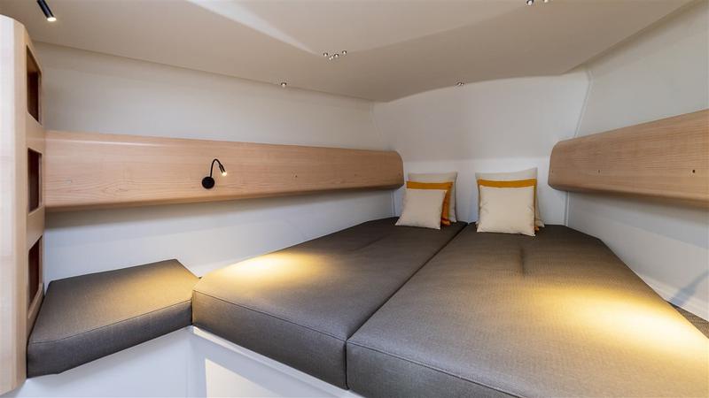 Book yachts online - sailboat - Pogo 44 - Hecladapi - rent