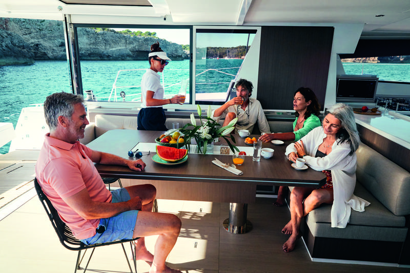 Book yachts online - catamaran - Bali 5.4 4 cab - 2 OCEANS - rent