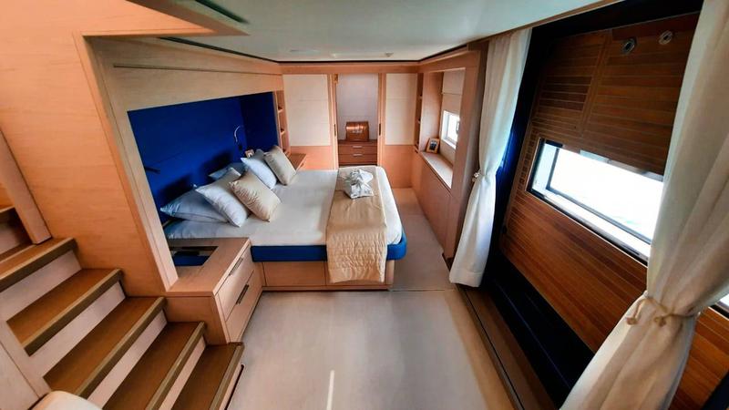 Book yachts online - catamaran - Lagoon Seventy 7 - Mane et Nocte - rent