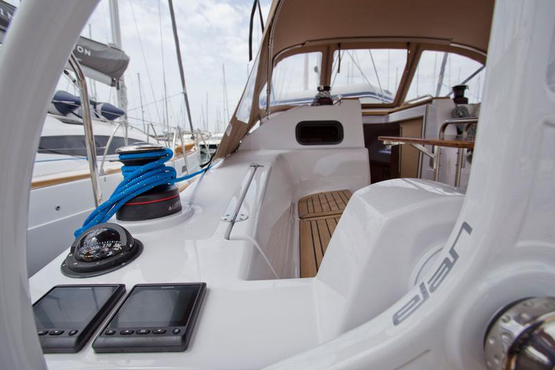 Book yachts online - sailboat - Elan Impression 40 - Silente - rent