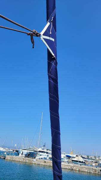 Book yachts online - sailboat - Bavaria 40 - Black Pearl - rent