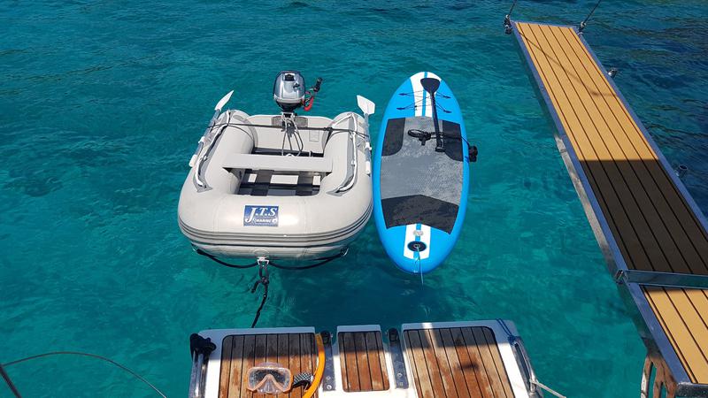 Book yachts online - sailboat - Bavaria 40 - Black Pearl - rent