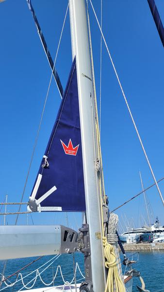 Book yachts online - sailboat - Bavaria 40 - Black Pearl - rent