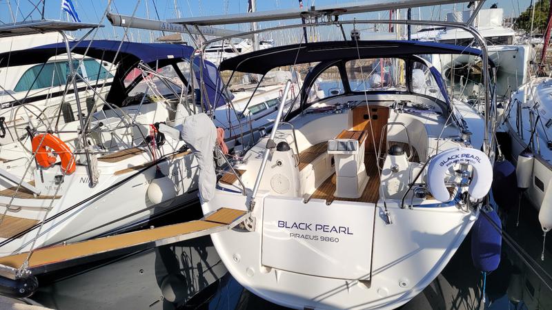 Book yachts online - sailboat - Bavaria 40 - Black Pearl - rent