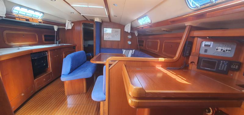 Book yachts online - sailboat - Grand Soleil 43 - Nemo - rent