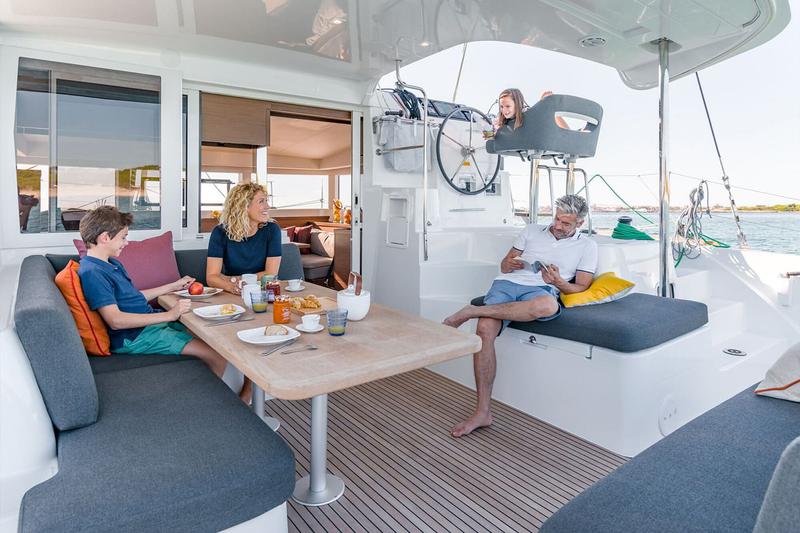 Book yachts online - catamaran - Lagoon 40 - Shima - rent