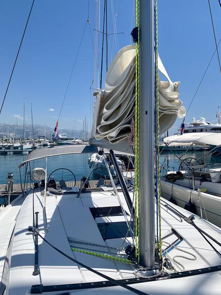 Book yachts online - sailboat - Hanse 445 - 4 cabin - Aldebaran - rent