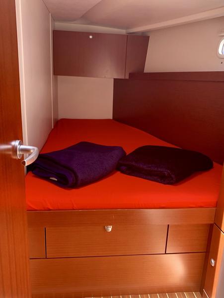 Book yachts online - sailboat - Hanse 445 - 4 cabin - Okhotnik - rent