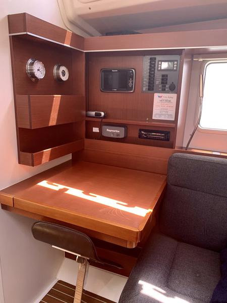 Book yachts online - sailboat - Hanse 445 - 4 cabin - Okhotnik - rent