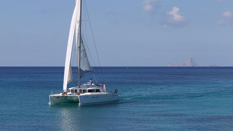 Book yachts online - catamaran - Lagoon 440 - Atlantis - rent