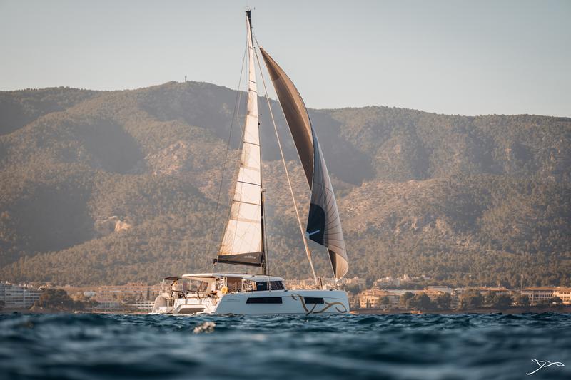 Book yachts online - catamaran - Nautitech 44 Open - Shambala - rent