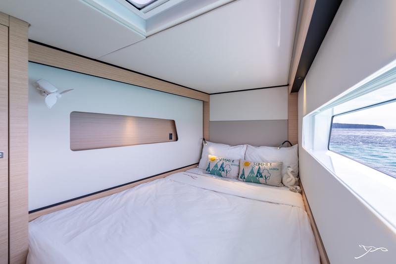 Book yachts online - catamaran - Nautitech 44 Open - Shambala - rent