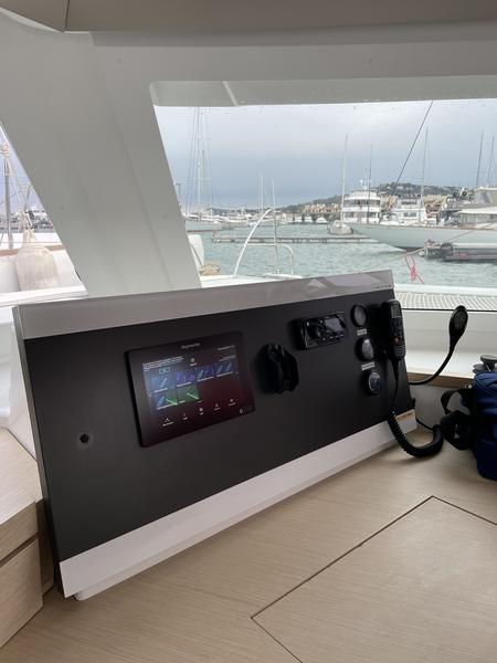 Book yachts online - catamaran - Lucia 40 - Petit Monde - rent