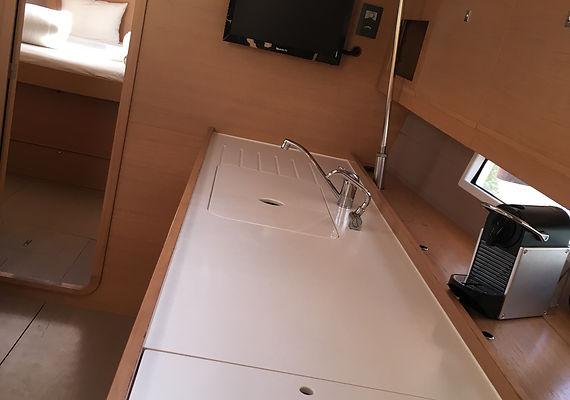 Book yachts online - sailboat - Dufour 450 - Flavia III - rent