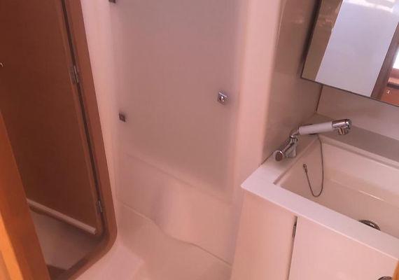 Book yachts online - sailboat - Dufour 450 - Flavia III - rent