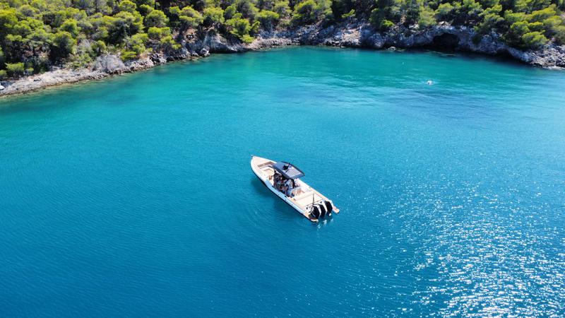 Book yachts online - motorboat - Rafnar 1200 T-Top - AX1 - rent