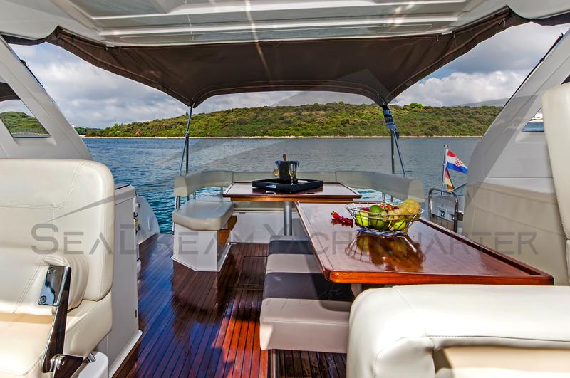 Book yachts online - motorboat - Bavaria S40 HT - Sun Dreamer - rent