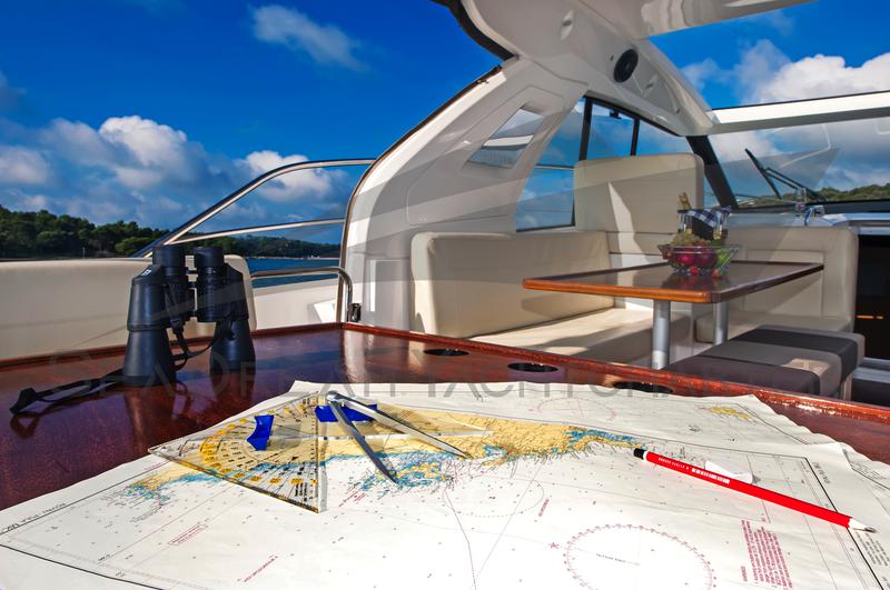 Book yachts online - motorboat - Bavaria S40 HT - Sun Dreamer - rent