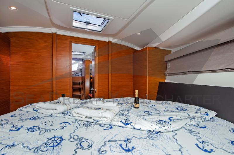 Book yachts online - motorboat - Bavaria S40 HT - Sun Dreamer - rent