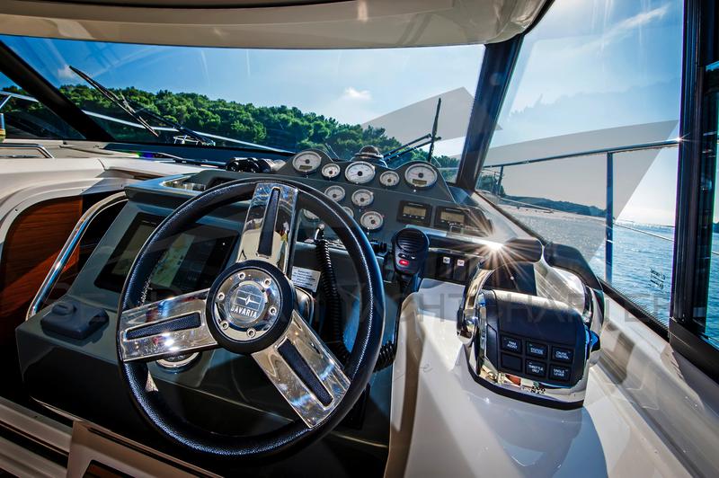 Book yachts online - motorboat - Bavaria S40 HT - Sun Dreamer - rent