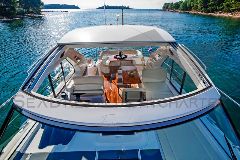 Book yachts online - motorboat - Bavaria S40 HT - Sun Dreamer - rent