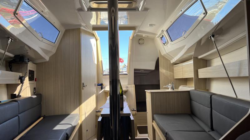 Book yachts online - sailboat - Maxus 26 - Zephyr - rent