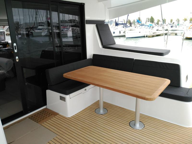 Book yachts online - catamaran - Lagoon 42 Premium A/C - Estella  - rent