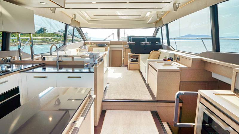 Book yachts online - motorboat - Prestige 630S - Simull - rent