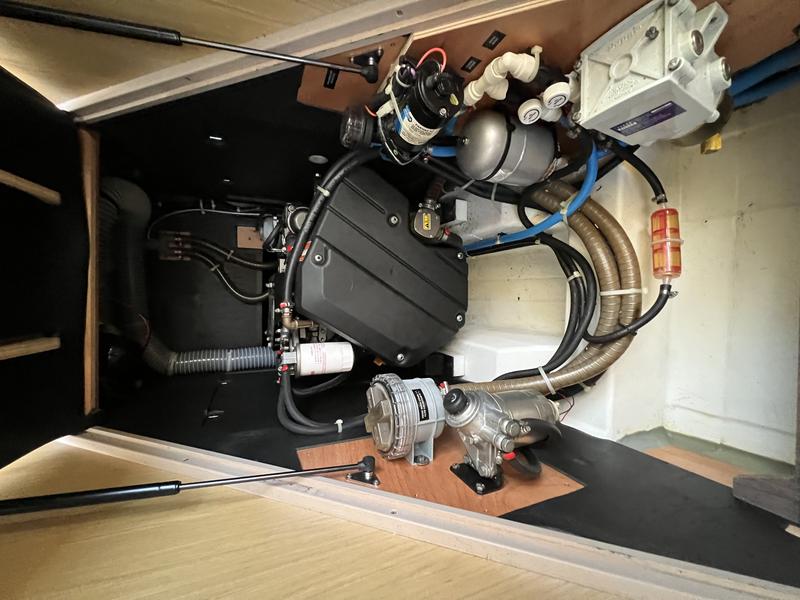 Book yachts online - sailboat - Oceanis 41.1 - Tikal 2 - rent