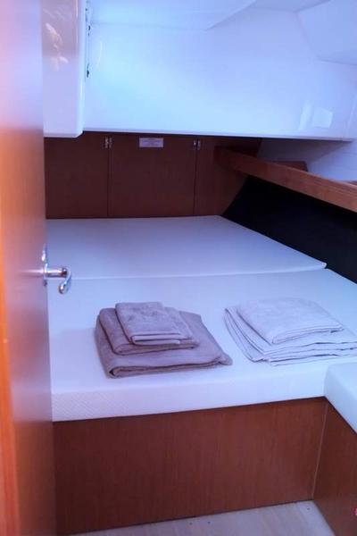 Book yachts online - sailboat - Bavaria 46 Cruiser - Sibylla - rent