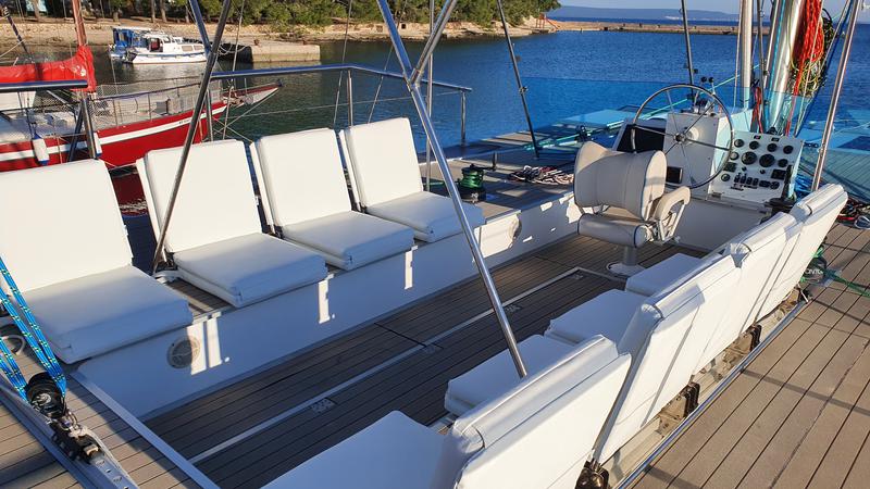 Book yachts online - catamaran - Catamaran - UPWIND 50 ECO - rent
