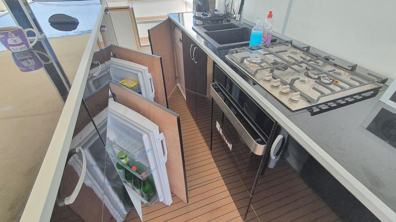 Book yachts online - catamaran - Catamaran - UPWIND 50 ECO - rent
