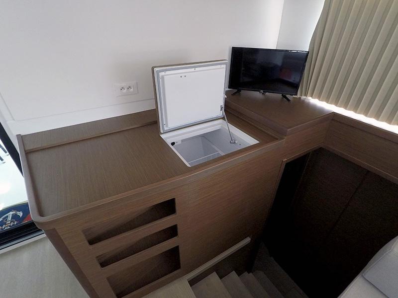 Book yachts online - catamaran - Lagoon 42 - ABBA - rent