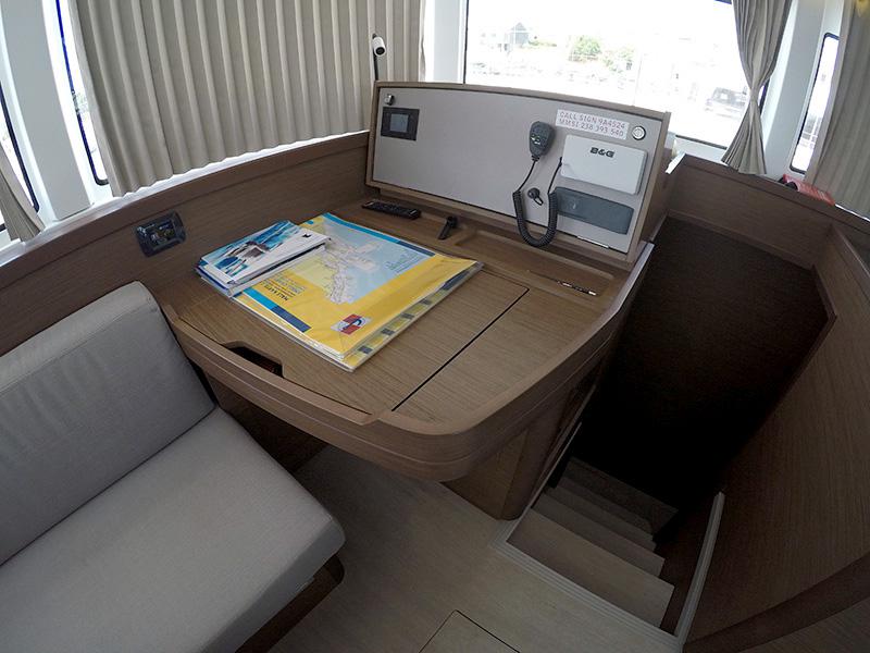 Book yachts online - catamaran - Lagoon 42 - ABBA - rent