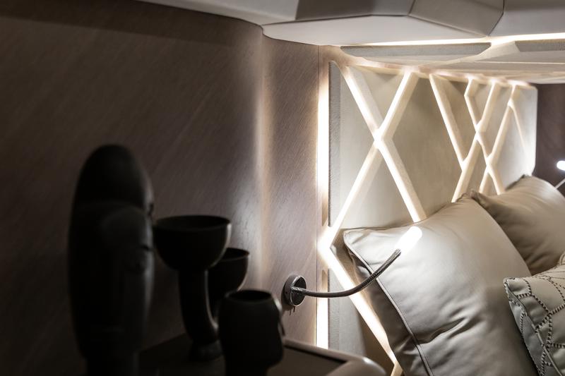 Book yachts online - motorboat - Galeon 440 Fly - FGstar Mini - rent