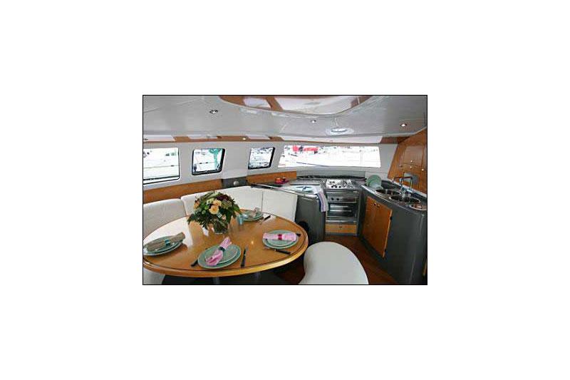 Book yachts online - False - Belize 43 (4Cab) - Piropo (Radazul) - rent